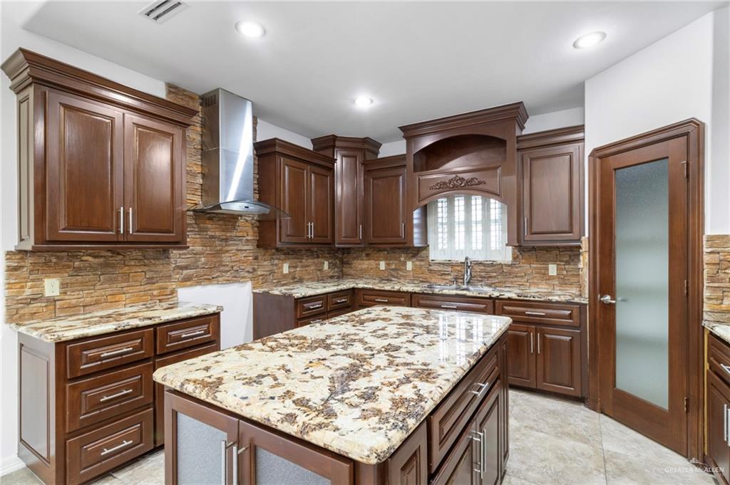 2700 Fairmont Avenue, McAllen, Texas image 5