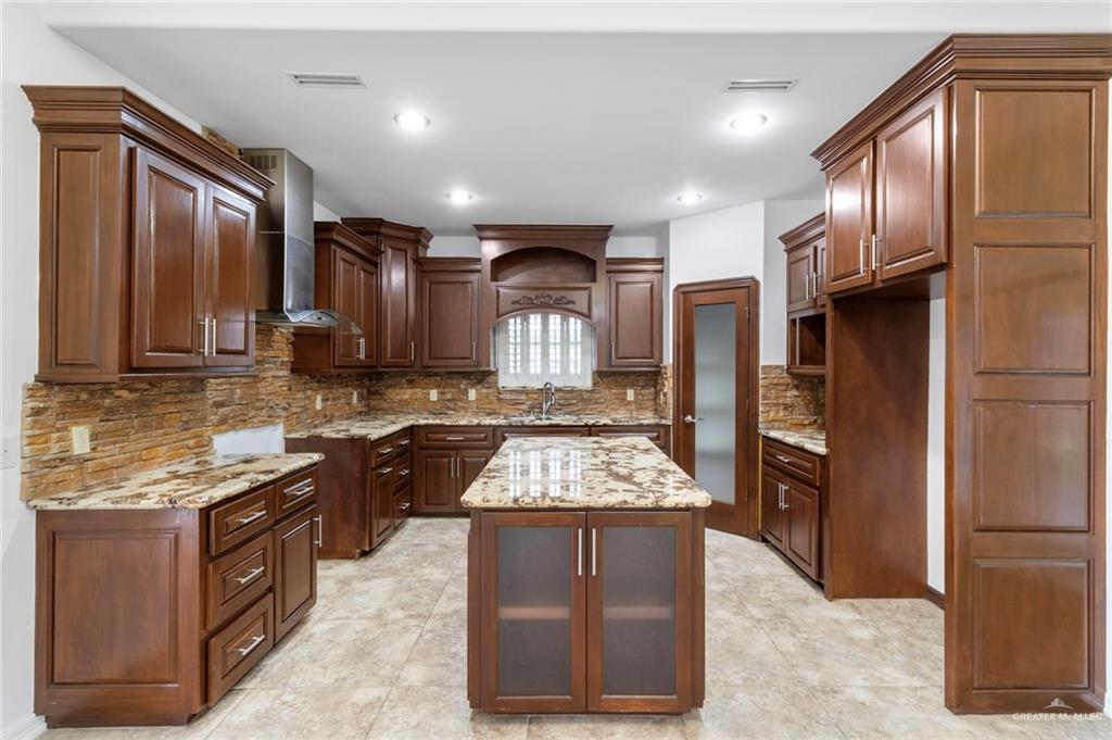2700 Fairmont Avenue, McAllen, Texas image 4