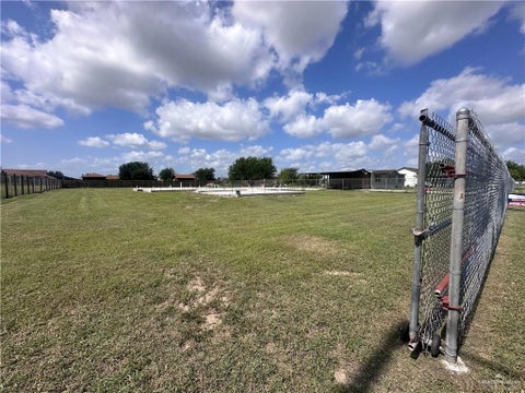Apartment For Sale - 3510 Abbey Street<br/> Weslaco, TX 78596