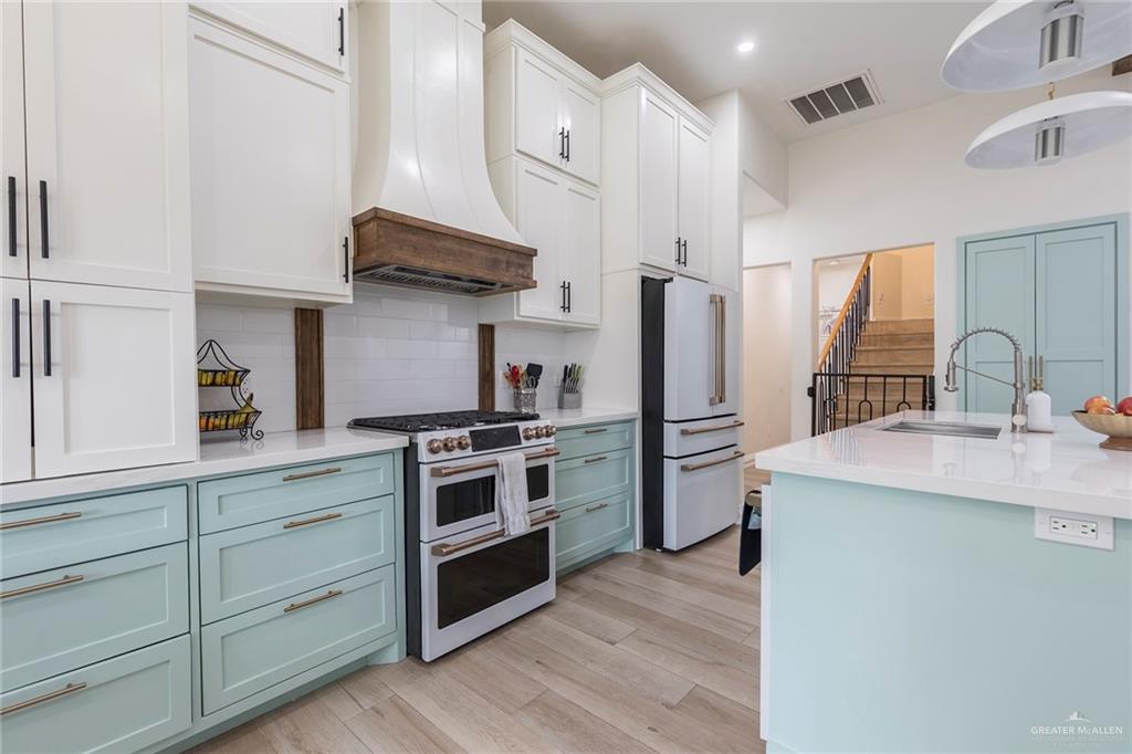 3225 Water Oak Drive, Edinburg, Texas image 9