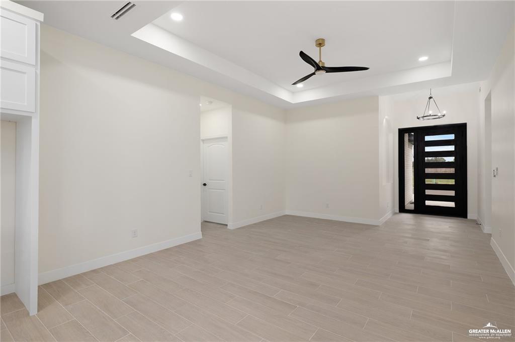 906 La Laguna Road, Mission, Texas image 4