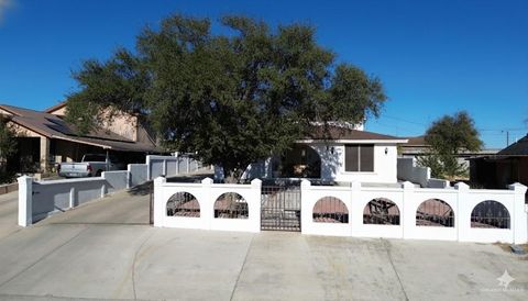 Homes For Sale - 804 Utica Street<br/> Roma, TX 78584