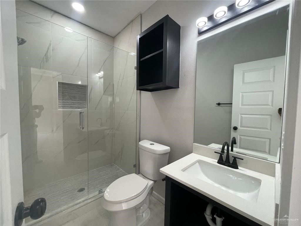 014 N 42nd Lane, McAllen, Texas image 4