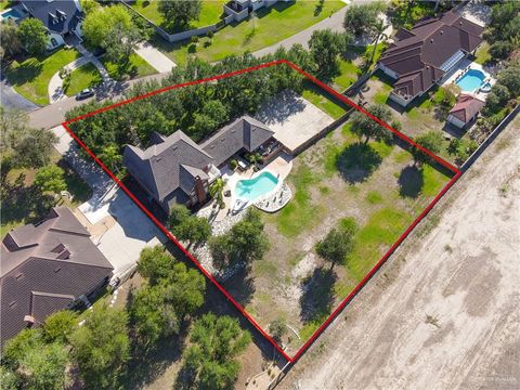 Townhouse For Sale - 2405 El Encino Drive<br/> Mission, TX 78573