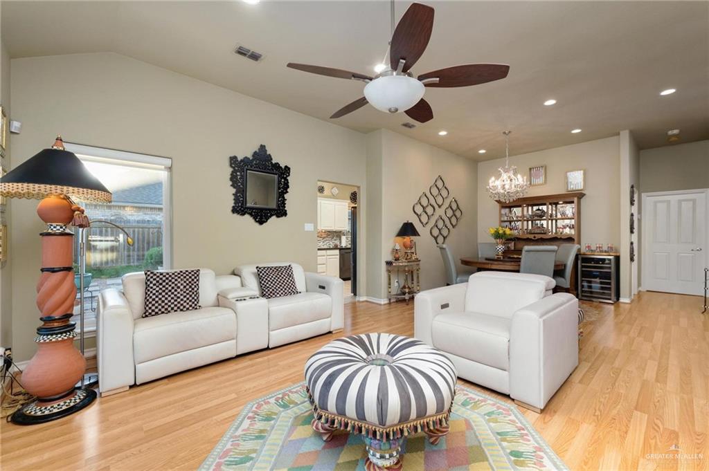 4222 Carnation Avenue, McAllen, Texas image 5