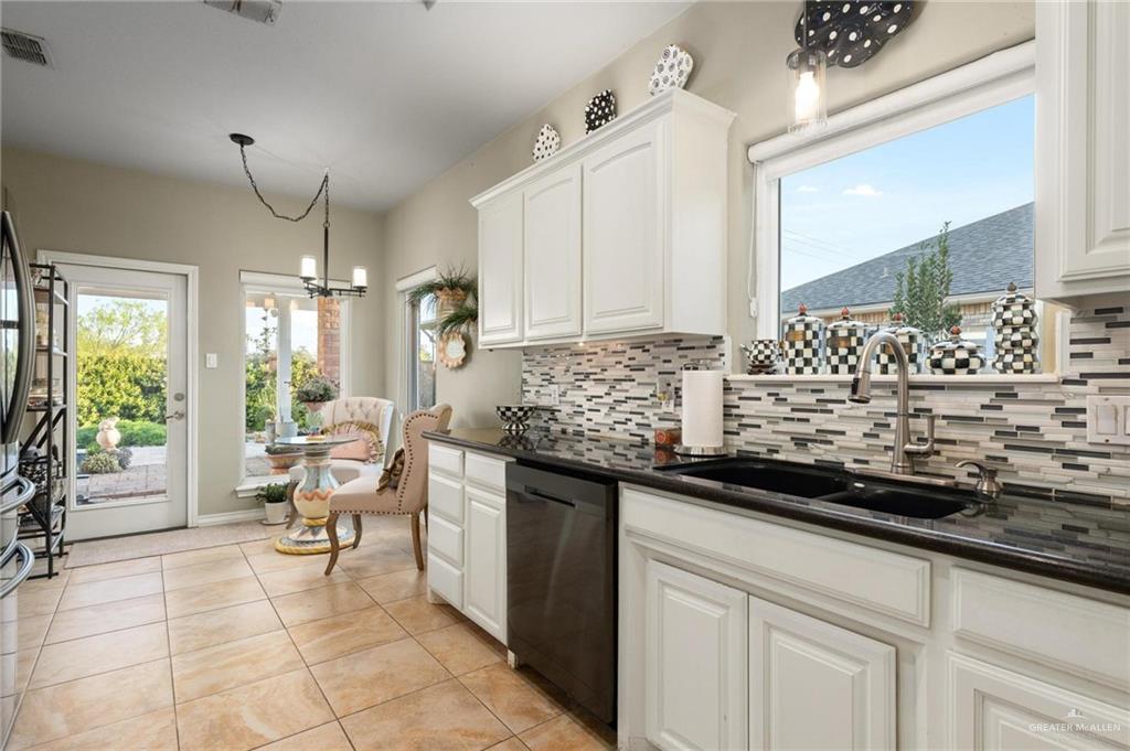 4222 Carnation Avenue, McAllen, Texas image 14
