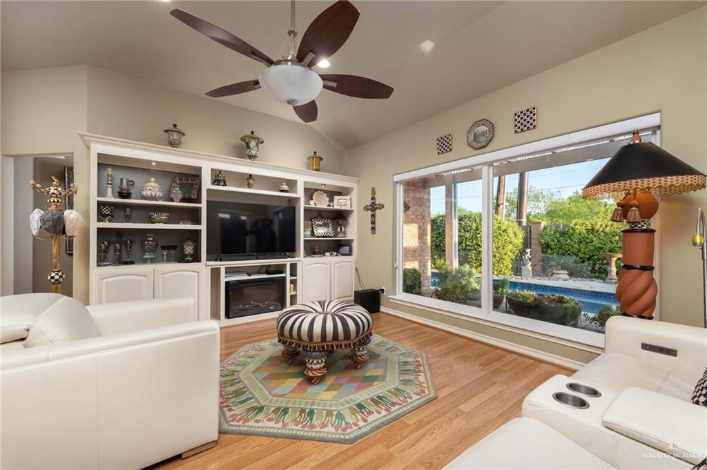 4222 Carnation Avenue, McAllen, Texas image 3