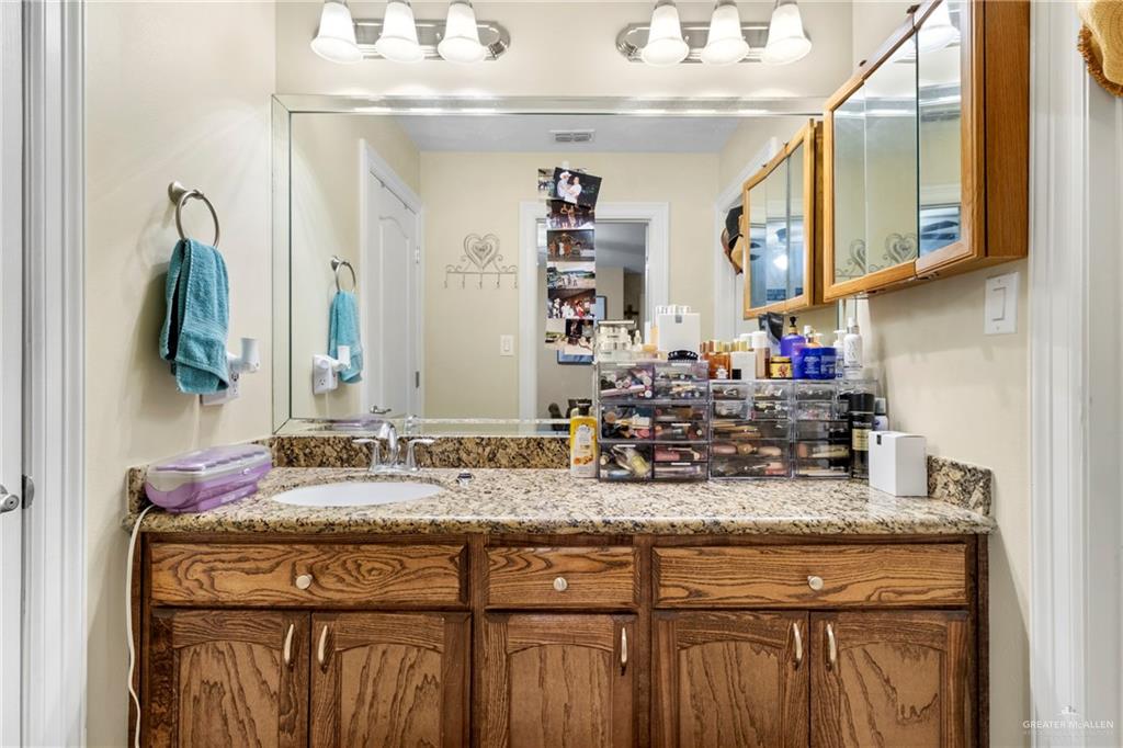 512 S Mina De Oro Street, Mission, Texas image 13