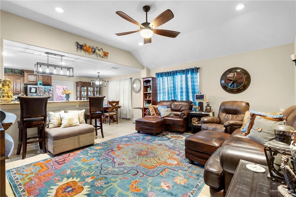 512 S Mina De Oro Street, Mission, Texas image 6