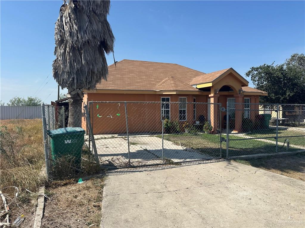 902 E Scurlock Drive
