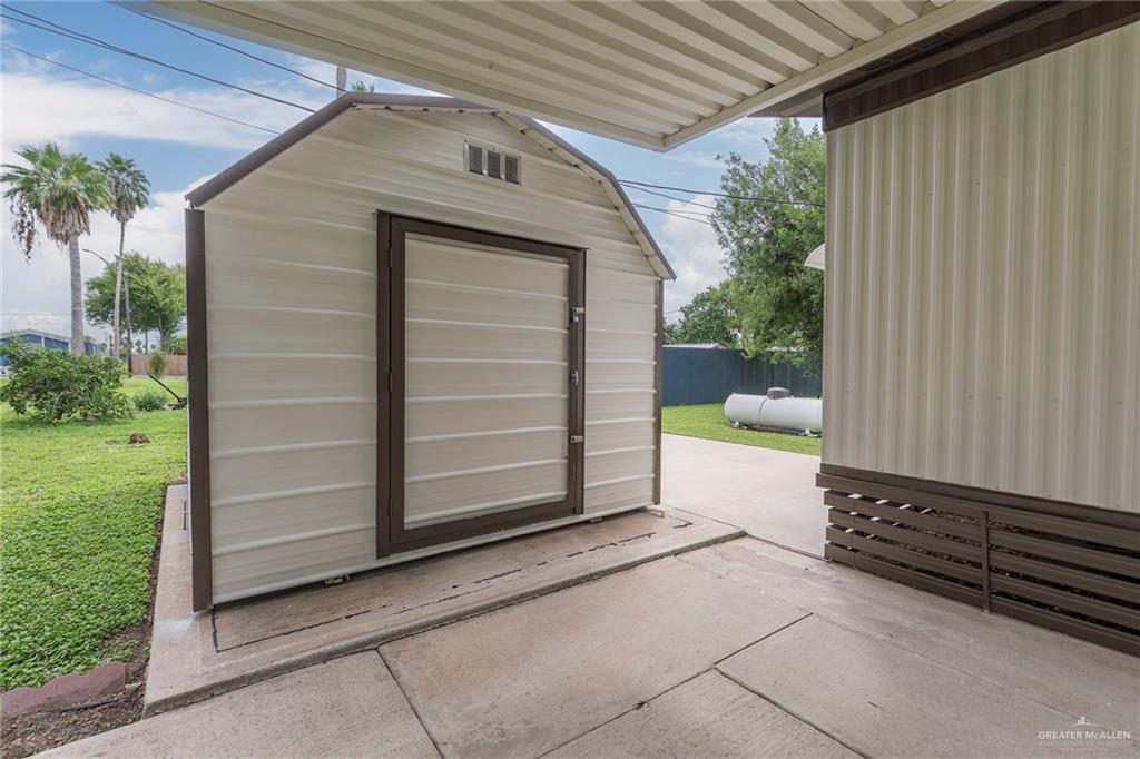 406 Illinois Circle, La Feria, Texas image 5