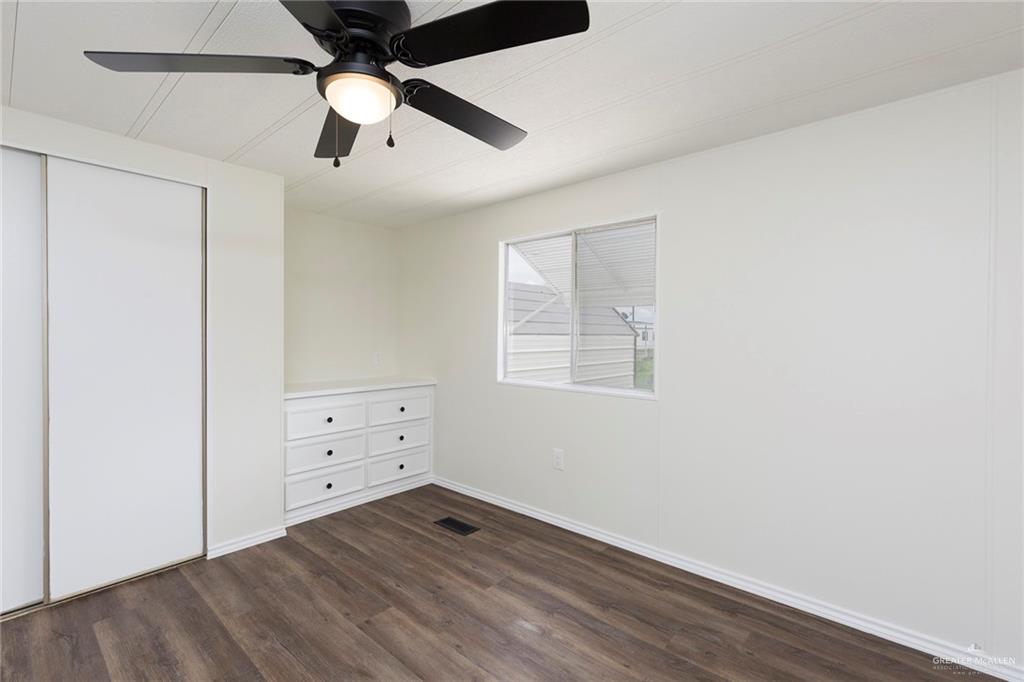 406 Illinois Circle, La Feria, Texas image 12