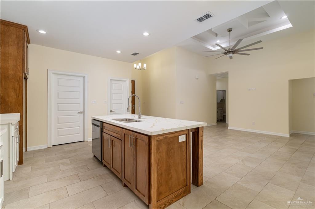 613 Tower Oak Drive, Alamo, Texas image 4