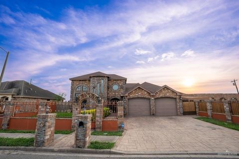 Apartment For Sale - 306 E Sabatina Avenue<br/> Pharr, TX 78577