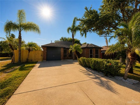Homes For Sale - 1407 S Irving Street<br/> Hidalgo County, Alton, TX 78573