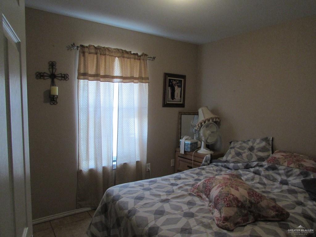 2936 Jasmine Street, Roma, Texas image 4