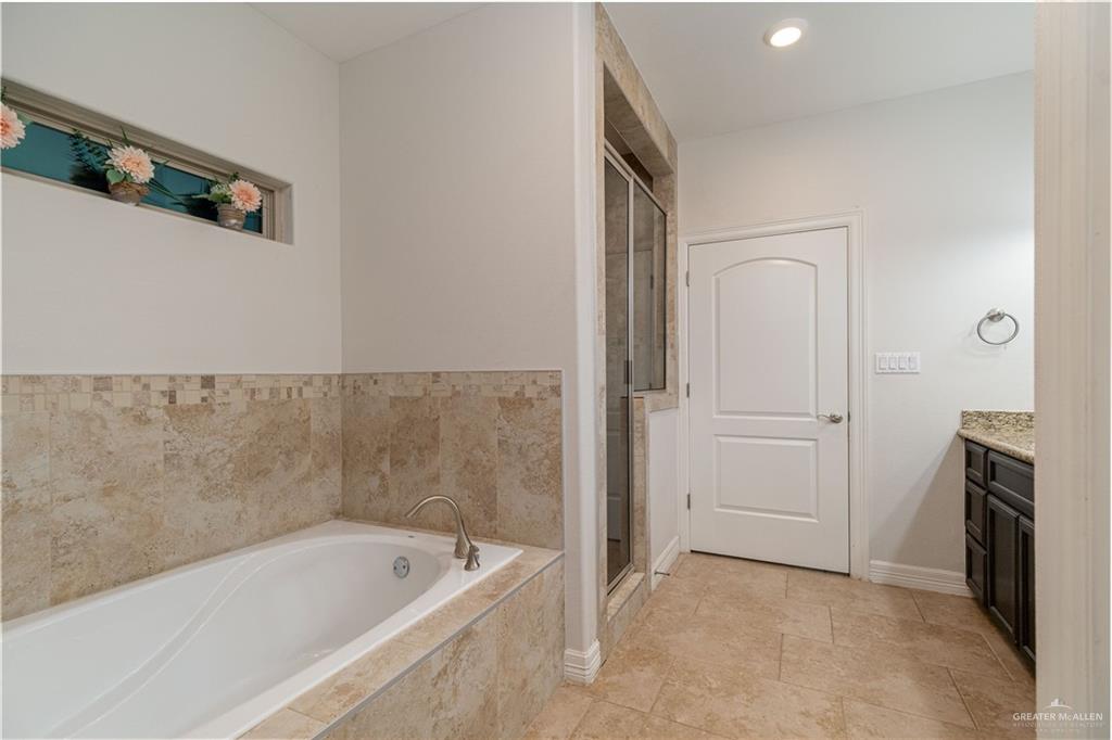 1002 W Fig Avenue, Pharr, Texas image 9