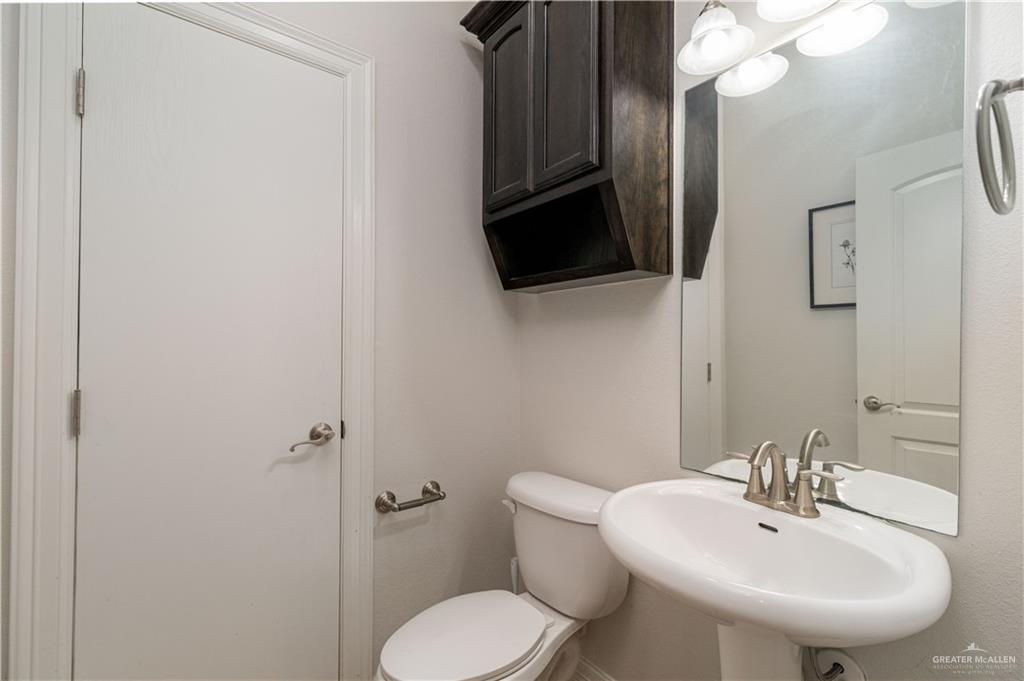 1002 W Fig Avenue, Pharr, Texas image 17