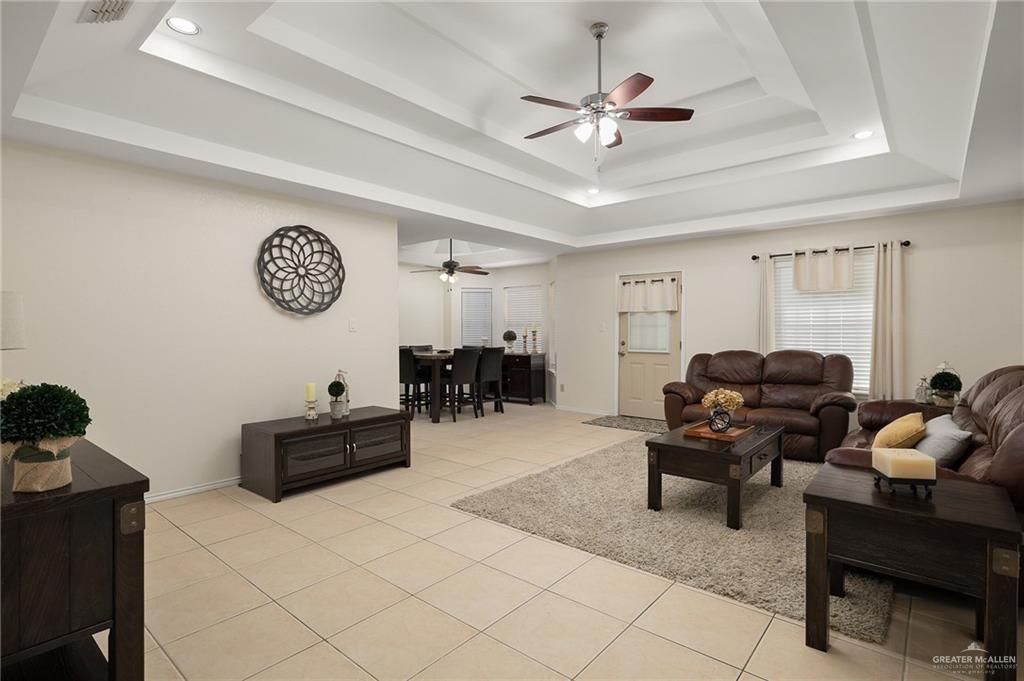 2005 Oriole Avenue, McAllen, Texas image 3