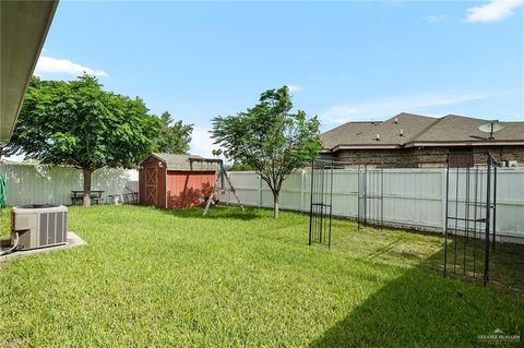 Single Family Residence in McAllen TX 4900 Jay Avenue 12.jpg