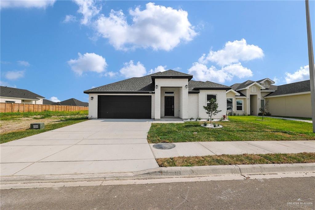 3316 E Kidd Avenue, Edinburg, Texas image 2