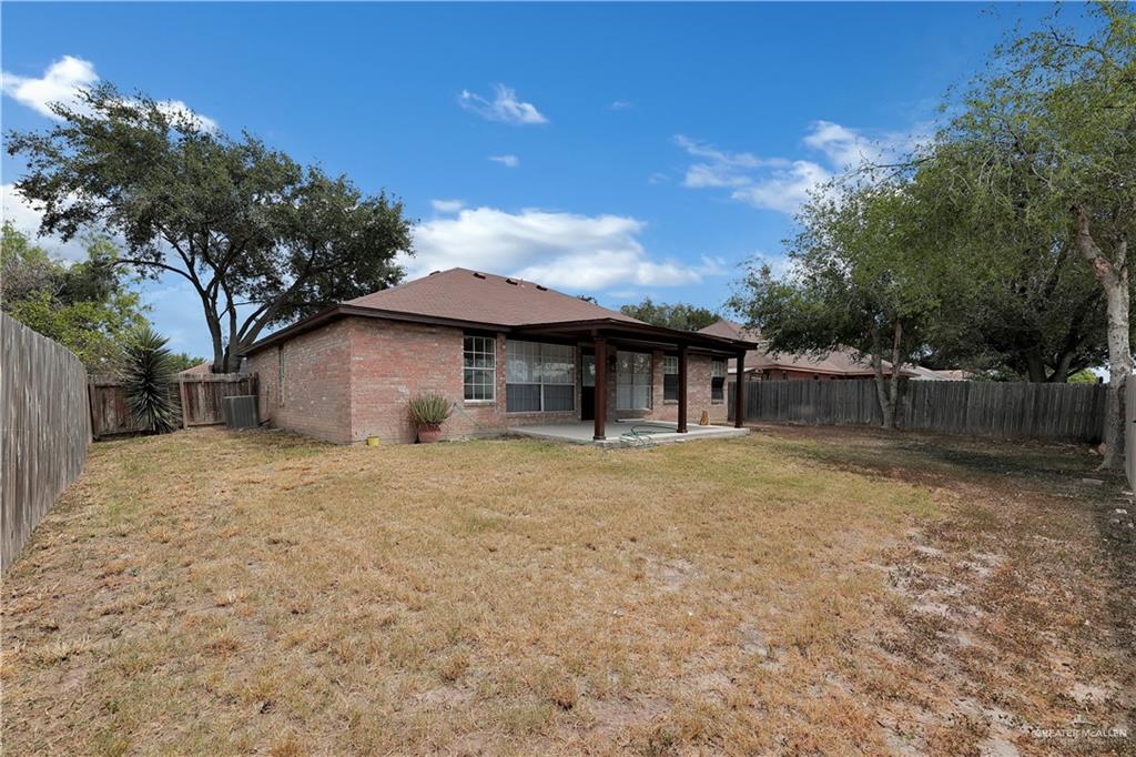 2017 Robin Avenue, McAllen, Texas image 15