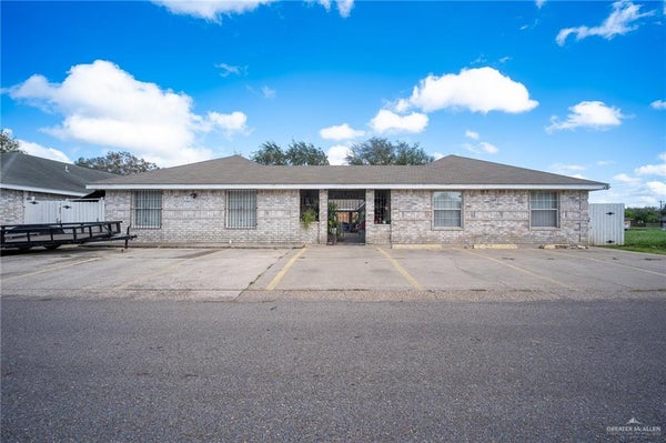 2909 WHITEWING AVE, MCALLEN, TX 78501 - Image ce67b8bbcea16d569a403015bbc3de62/2148779347
