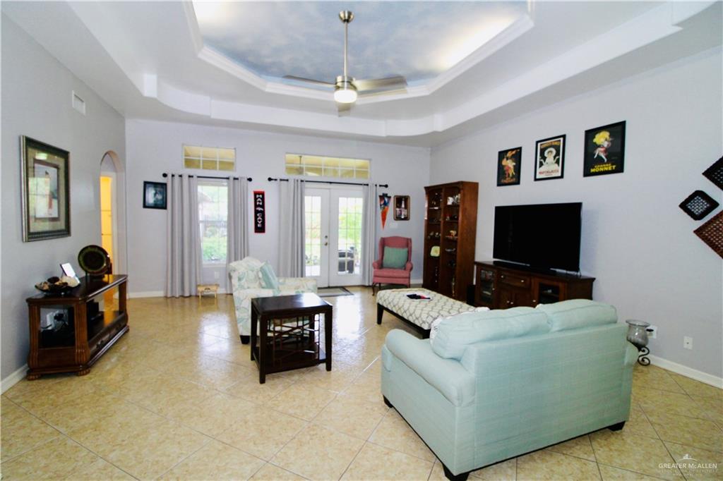 2405 Highland Drive, Weslaco, Texas image 7