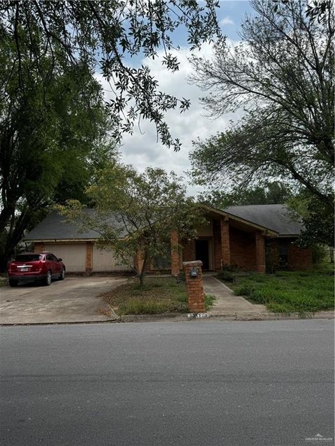 Photo of 1307 S Ironwood Street, Pharr, TX 78577 (MLS # 501879)