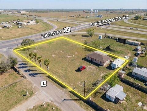 Photo of 2716 Citation Street, Edinburg, TX 78542 (MLS # 497453)