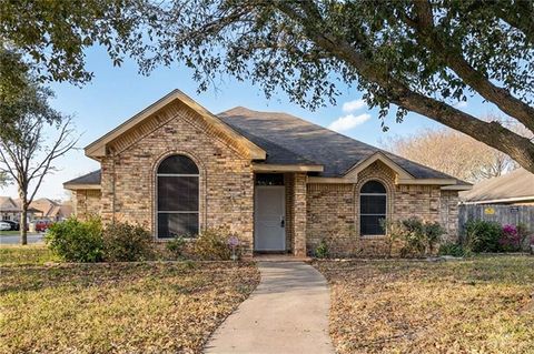 Homes For Sale - 707 Diana Drive<br/> Edinburg, TX 78542