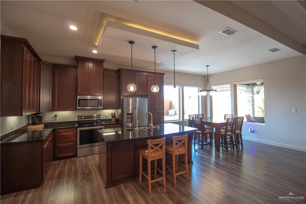 2506 Harmony Court, Mission, Texas image 4
