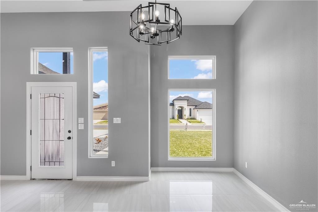 537 Kiwi Street, Edinburg, Texas image 4
