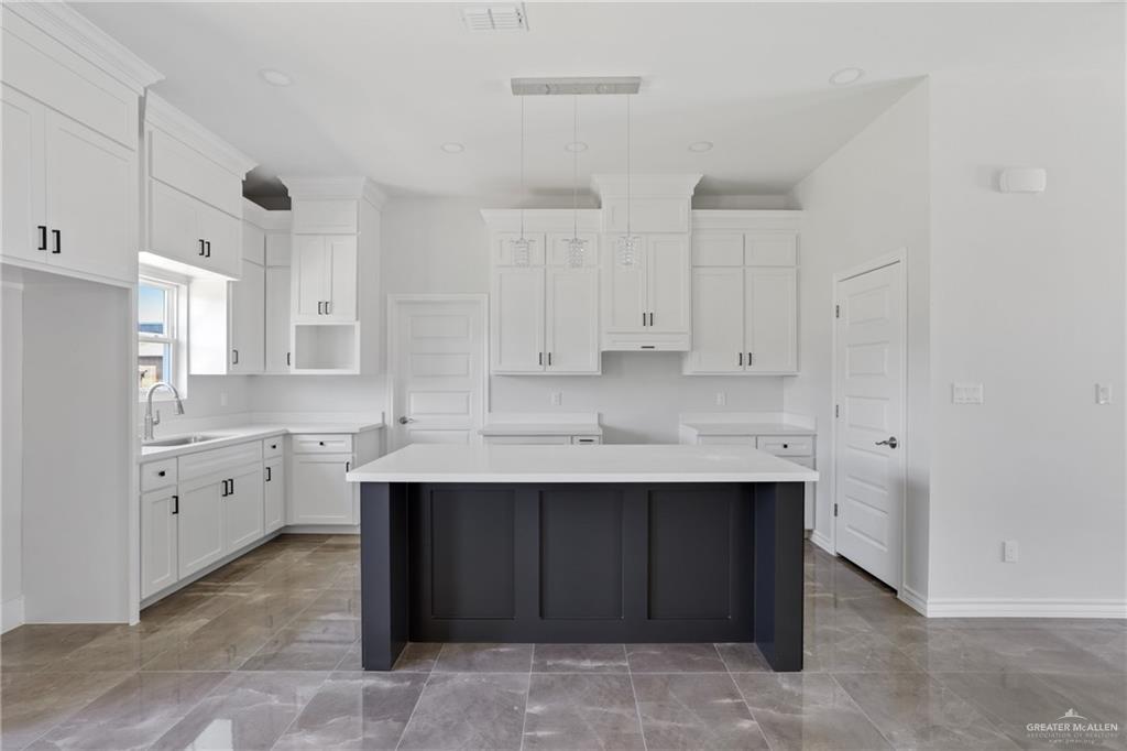 1003 Short Road, San Juan, Texas image 4