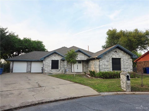 Homes For Sale - 2820 W Jonquil Avenue<br/> Hidalgo County, McAllen, TX 78501
