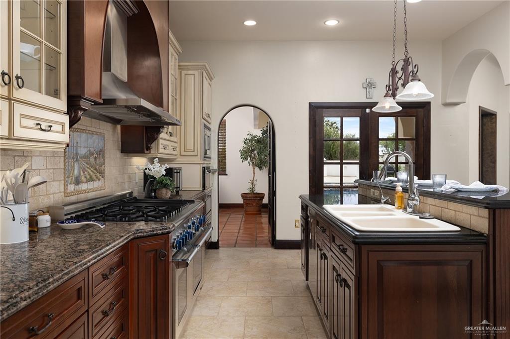 3506 Oak Ridge Lane, Mission, Texas image 19