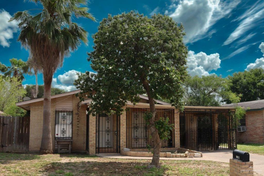 1100 Dormiendo Street, Edinburg, Texas image 1