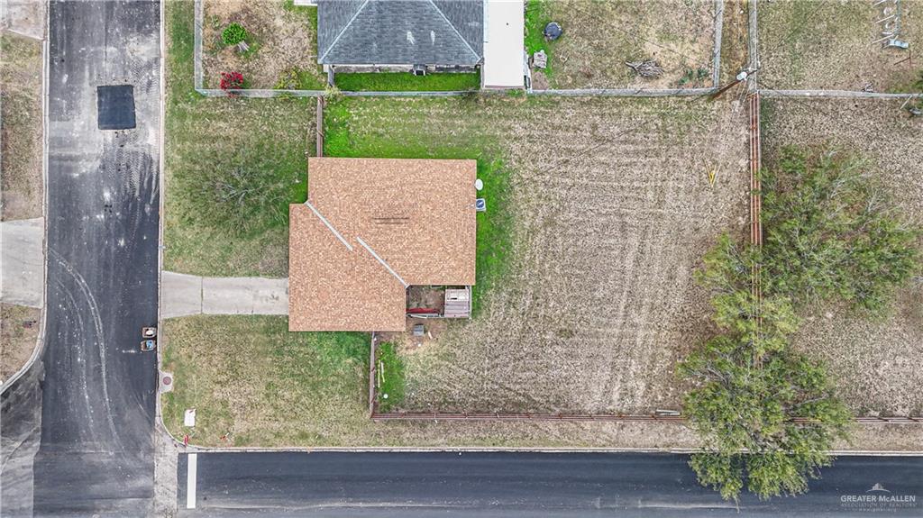 2121 Cypress Drive, Edinburg, Texas image 9