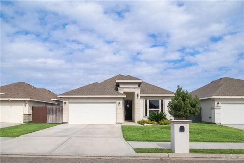 Homes For Sale - 1017 W Eisenhower Avenue<br/> Alton, TX 78573