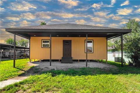 A home in Palmhurst