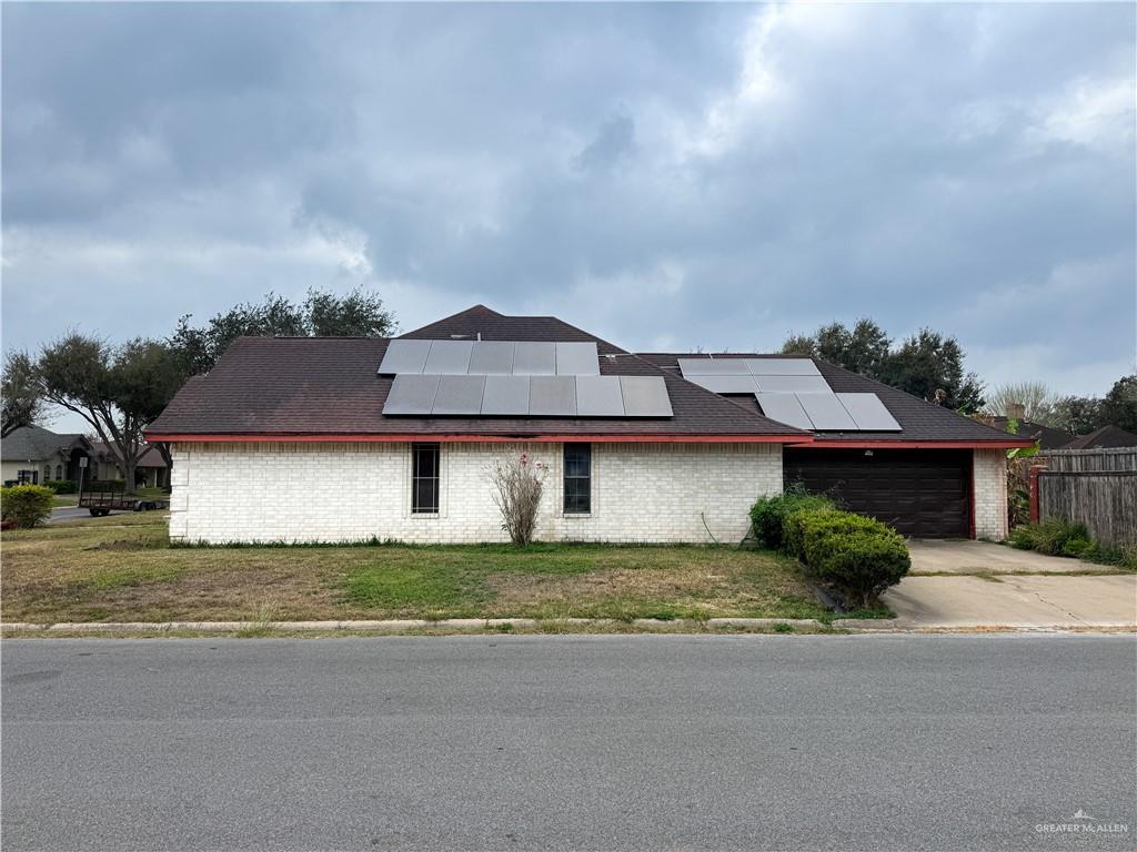 1220 S Huisache Street