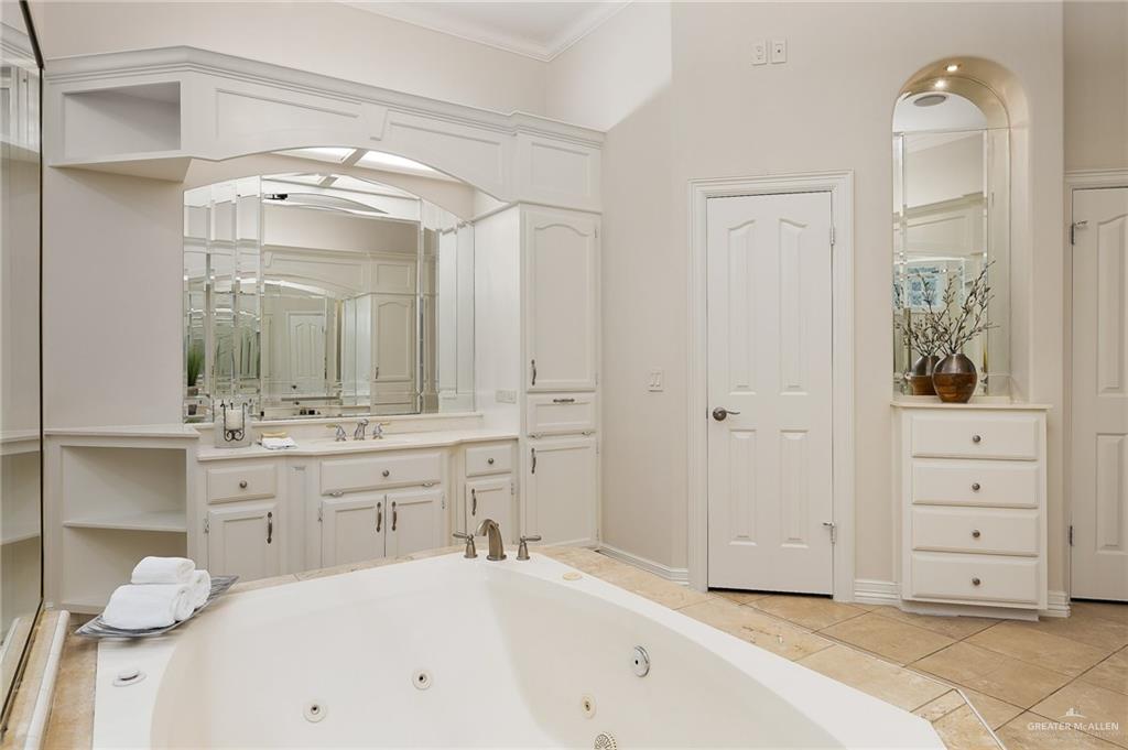 7720 N 29th Street, McAllen, Texas image 29