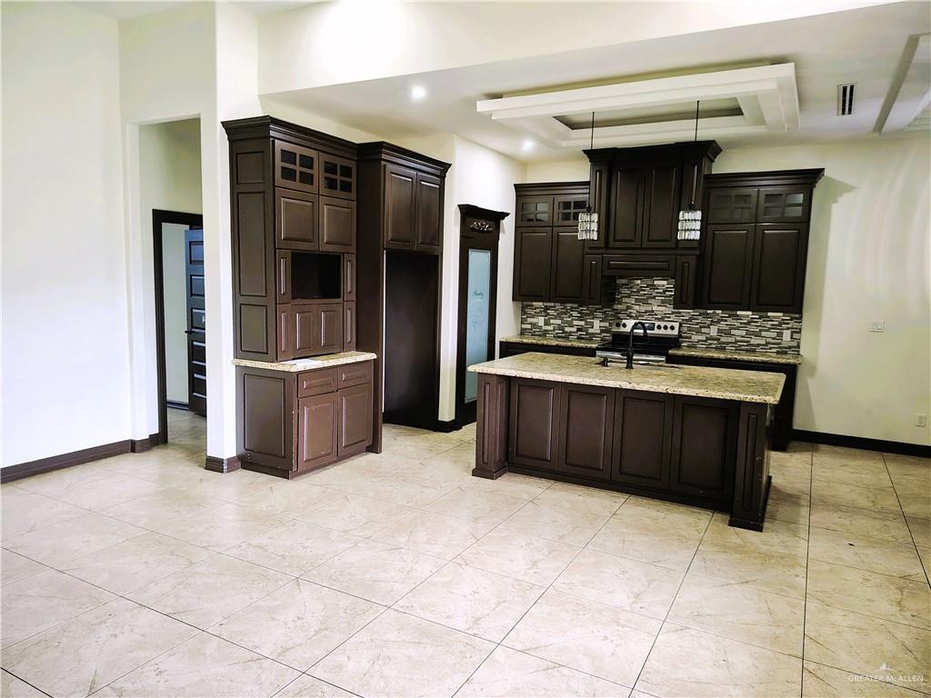 3008 Linva Avenue, Edinburg, Texas image 5