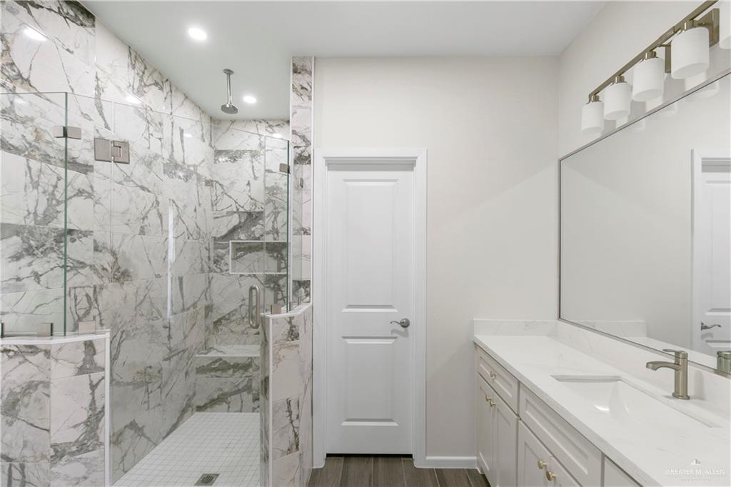 3111 La Cienega, McAllen, Texas image 5