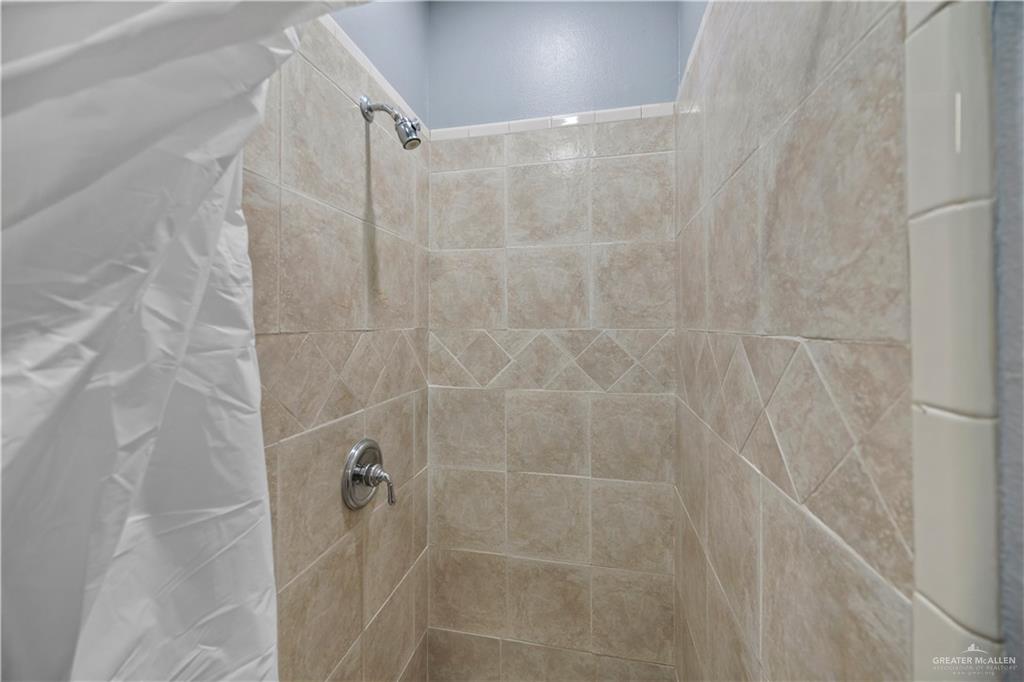 3107 S 6th Lane, McAllen, Texas image 25