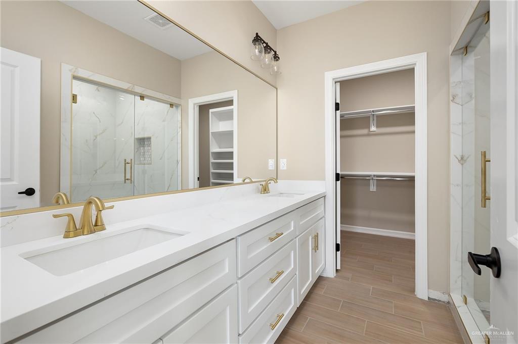 2612 E Guerlain Drive, Edinburg, Texas image 7