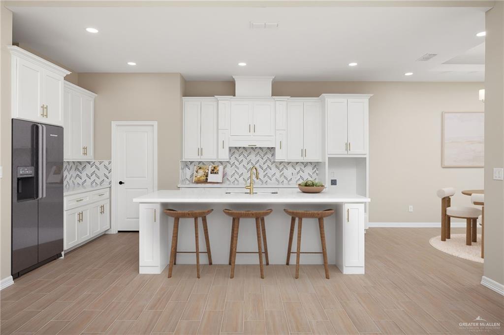2612 E Guerlain Drive, Edinburg, Texas image 4