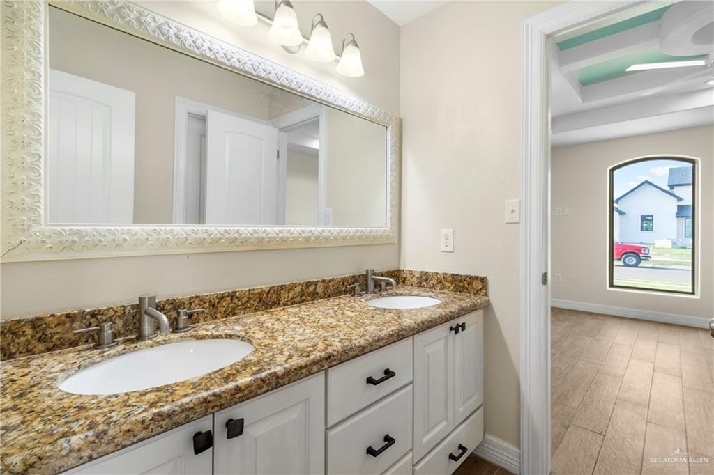 2601 Moreno Sr, Edinburg, Texas image 19