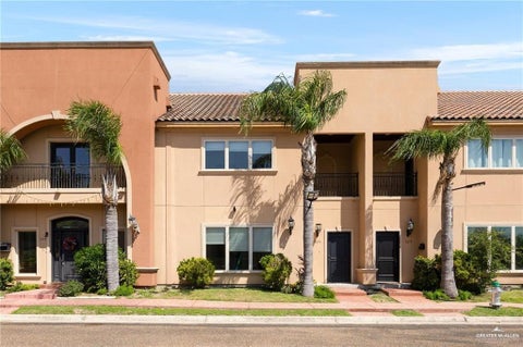 Townhouse For Rent - 7029 N 3rd Street #7029<br/> McAllen, TX 78504