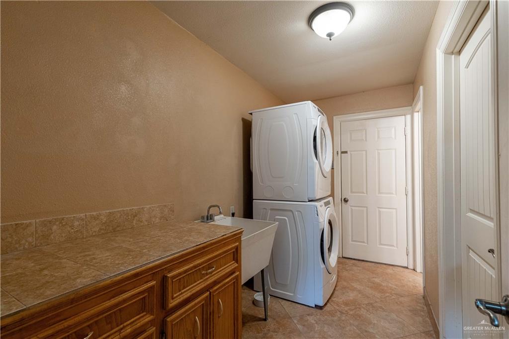 513 E Shasta Avenue, McAllen, Texas image 8